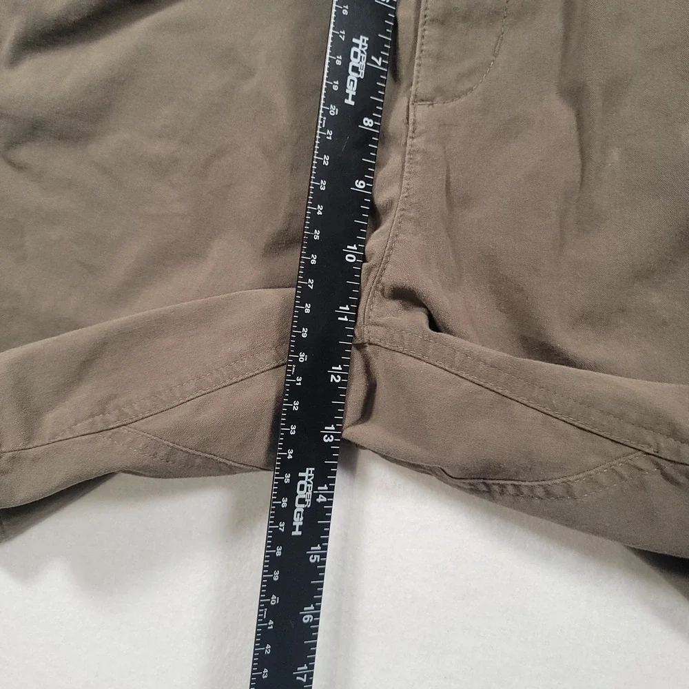 The North Face Men Field Utility‎ Shorts Medium Brown 6